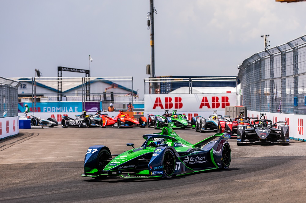 Envision team driver Nick Cassidy holds the front position in Saturday's NYC E-Prix race. He went on to win despite a rain-related crash. Image credit Formula E and ABB
