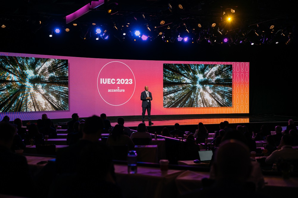 Scott Tinkler speaking at the Accenture IUEC in Los Angeles
