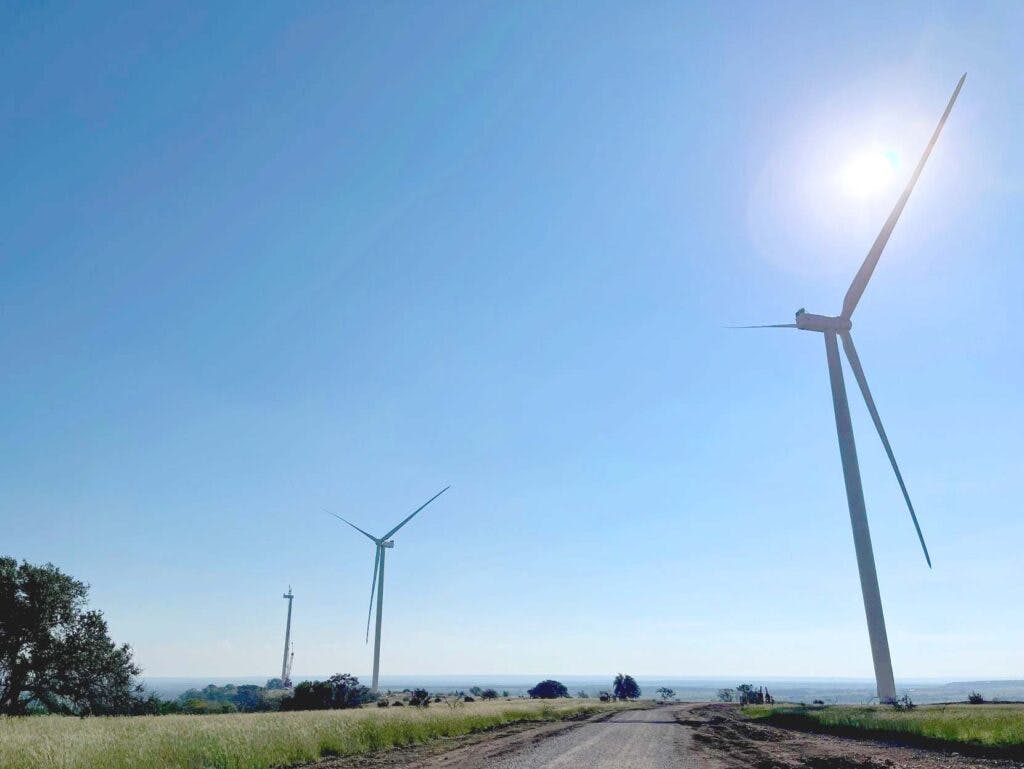 Swift Current Energy Commences Operations at 197 MW Wind Project in Central Texas EnergyTech