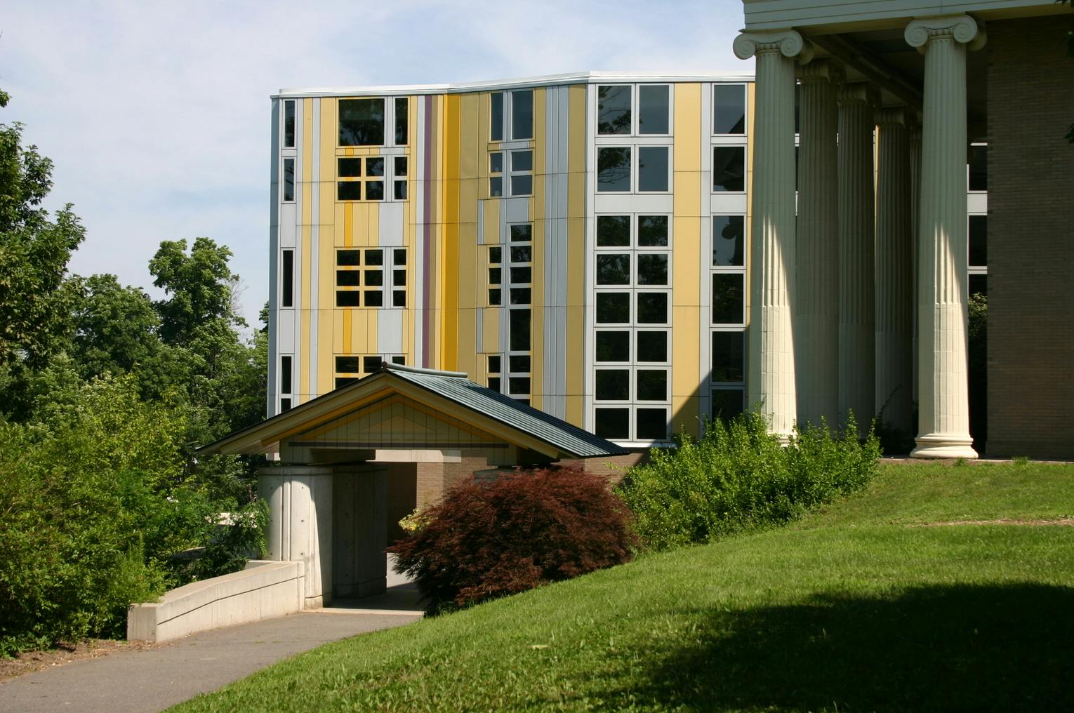 65e09fc9424933001ed9150d Bard College