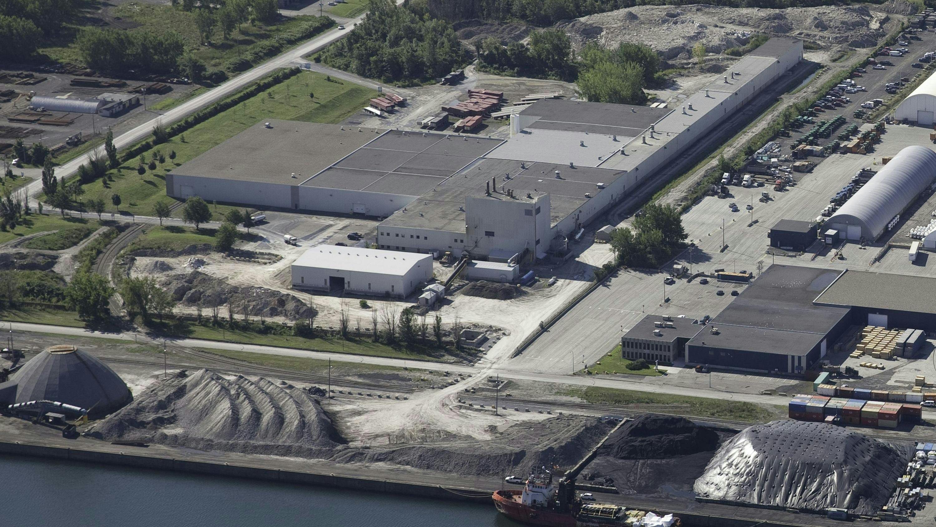 66a3ba394a1610226760bbed Saint Goban Buchannan Plant