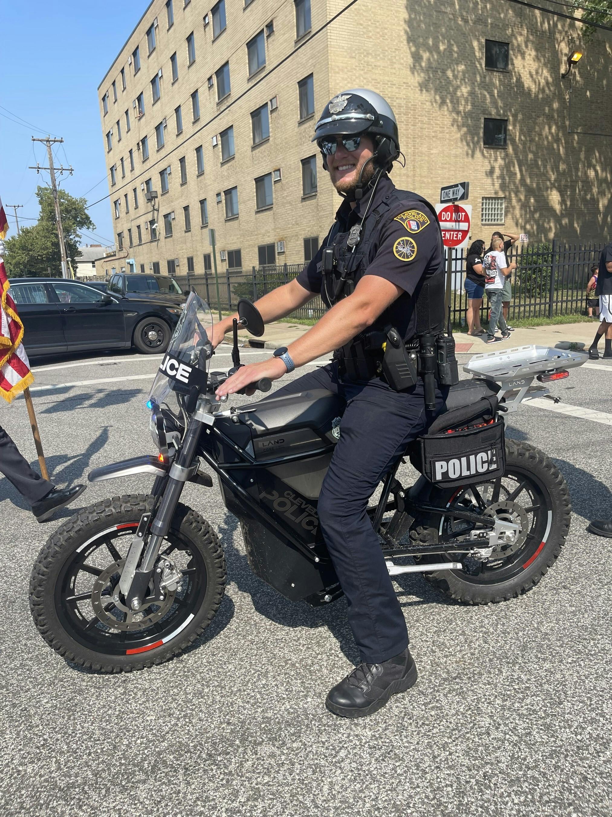 66c3412544d7d6b330a666a2 Land Two Wheeled Ev Cleveland Police