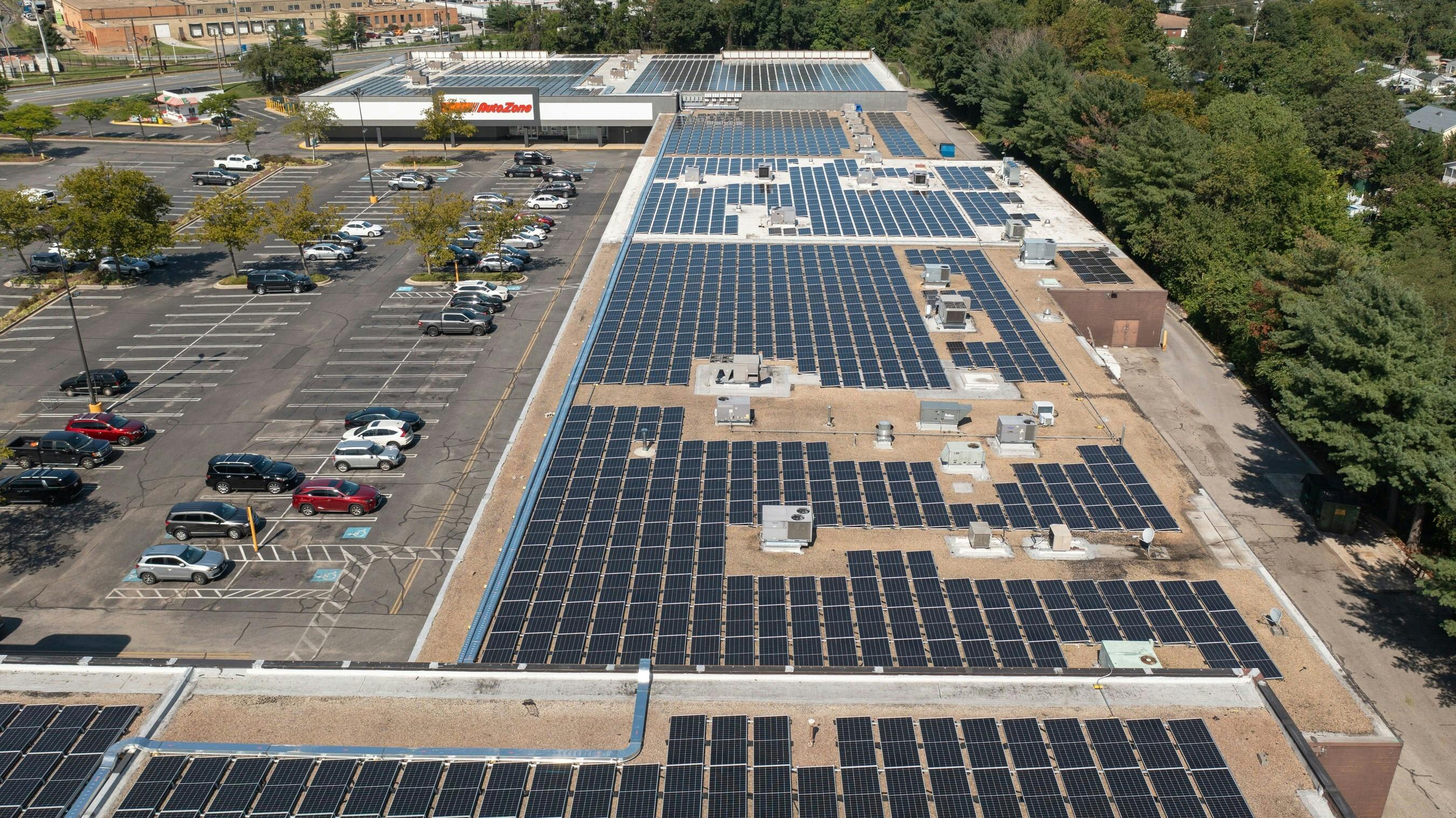 Rooftop solar array at Cromwell Shopping Center. Image credit Broad Street Realty via PRNewswire