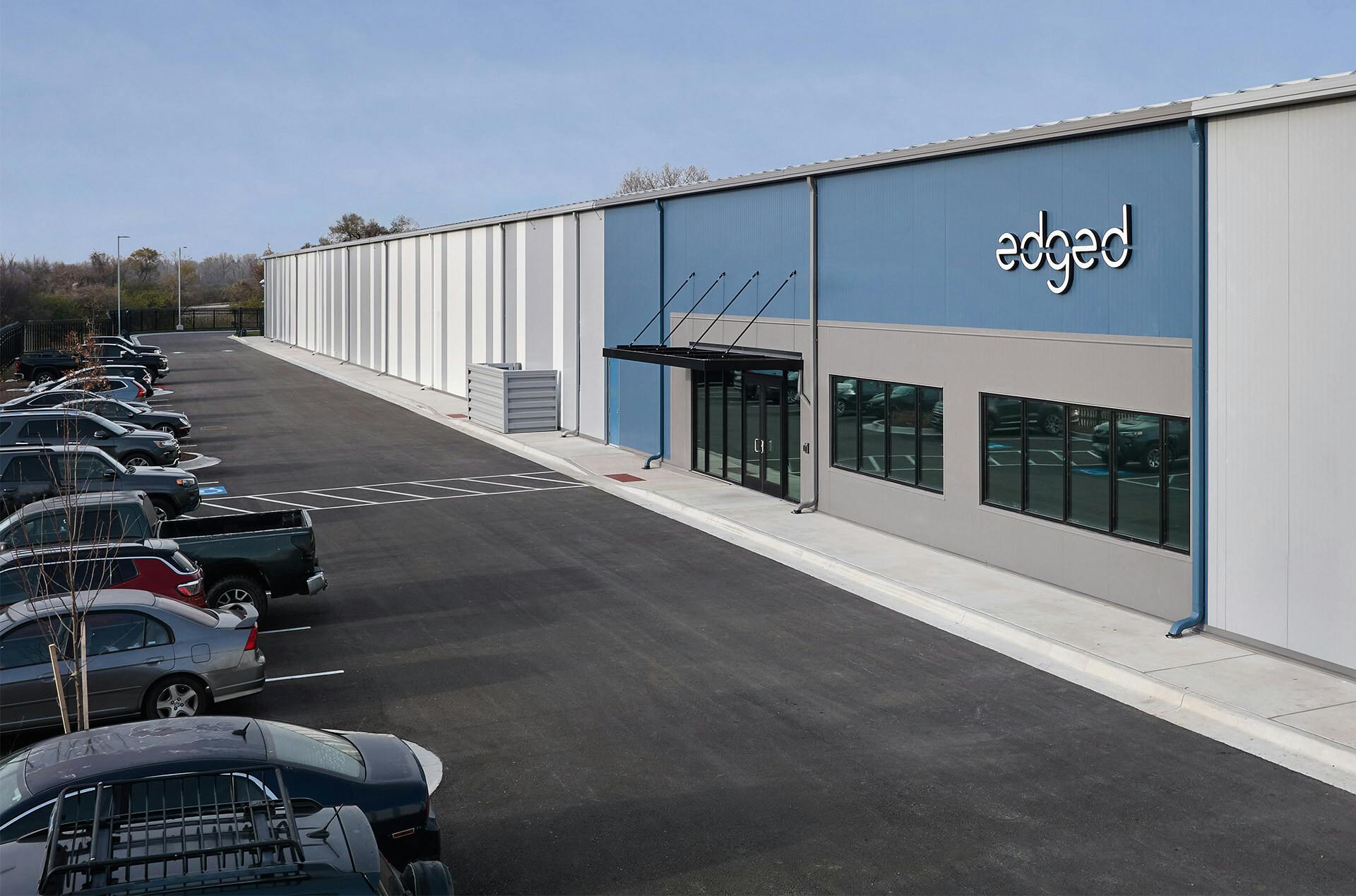 6760749571a94847a49b44bb Edged Kansas City Data Center