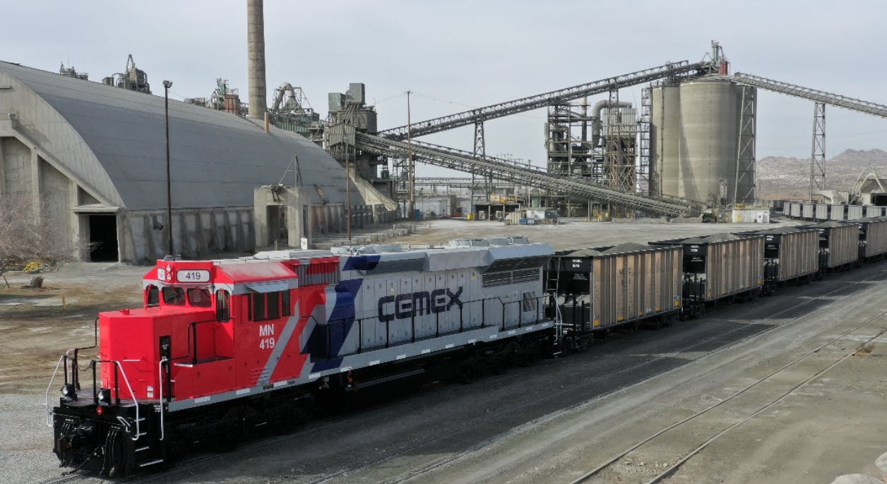 677e8854fbf5e8ea6ec2533d Cemex Website Locomotive