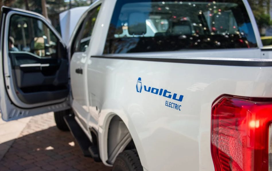 67a39cec08fc04518d2d0d9e City Riverside Voltu