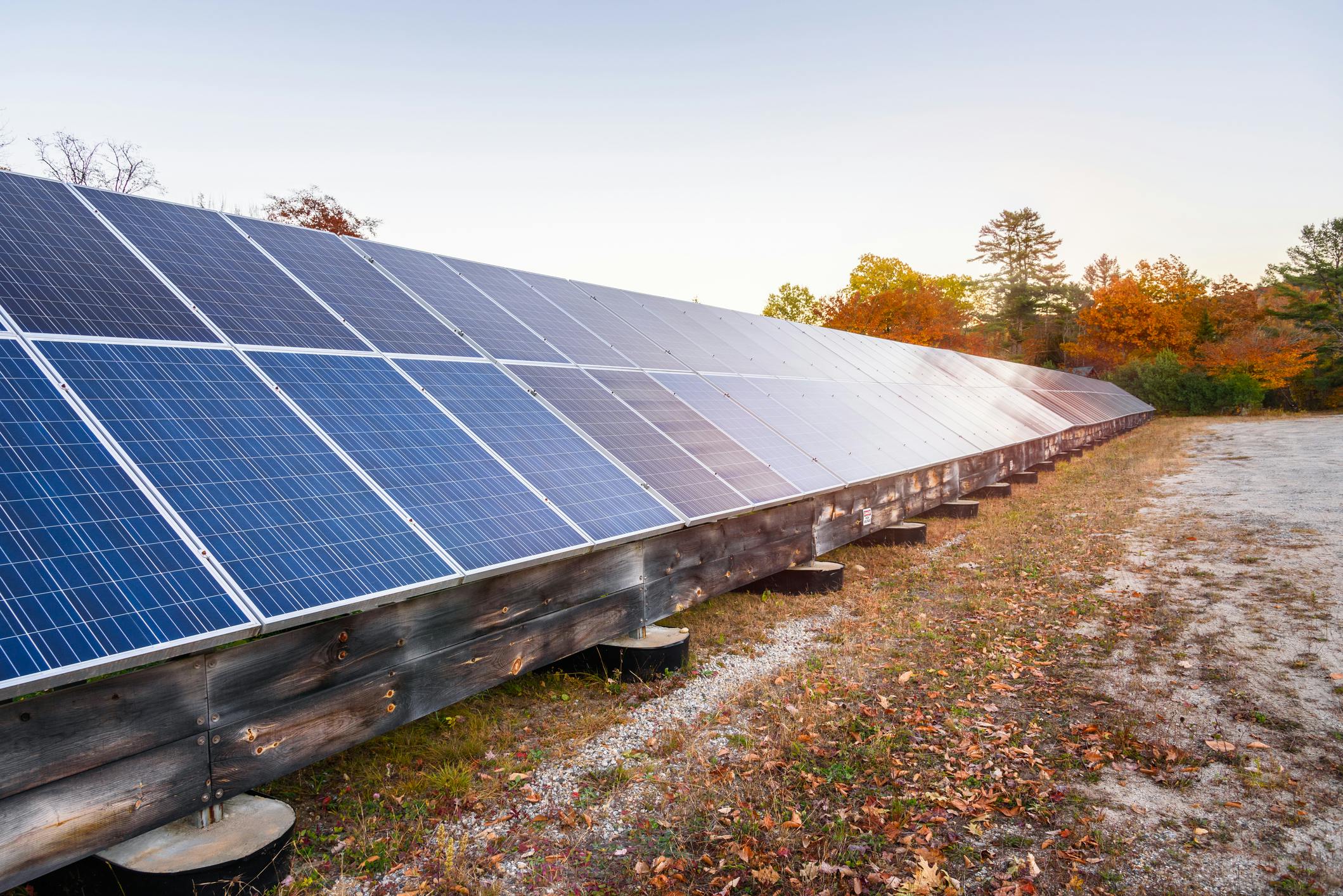 67af5fe74183bda4d96485cb Maine Solar Dreamstime