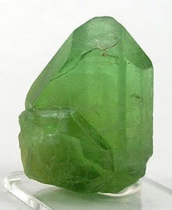 Gem-grade olivine found in Pakistan. Image credit Rob Lavinsky, iRocks.com/Courtesy Wikimedia Commons Gem-grade olivine found in Pakistan. Image credit Rob Lavinsky, iRocks.com/Courtesy Wikimedia Commons