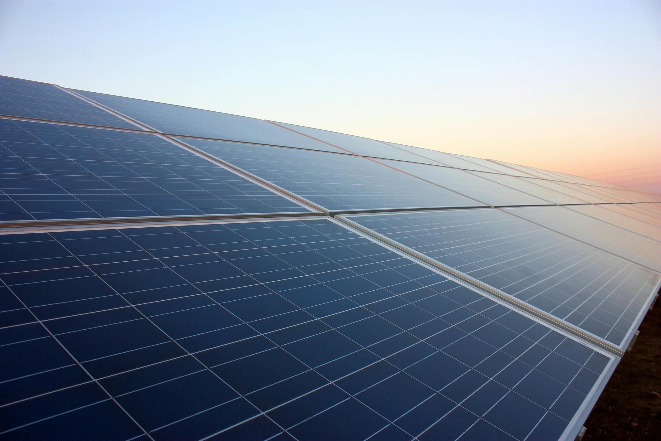 67f3e734e4b82f9c9e120f07 Dreamstime Solar