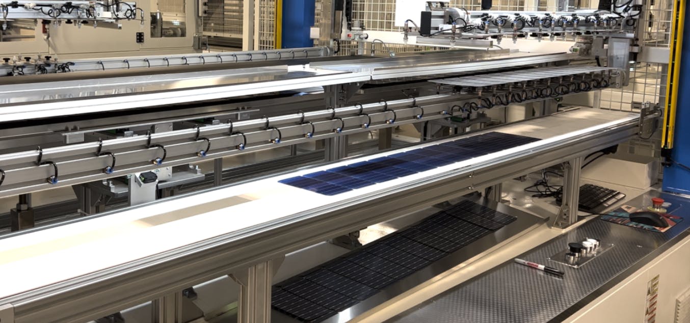 68404546c95ccce7dafacacb Heliene