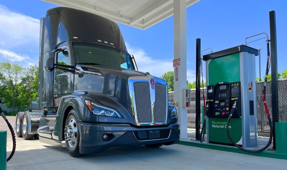 68a337f0c87acd361c7cc0a0 Kenworth With Cummins Cng X15