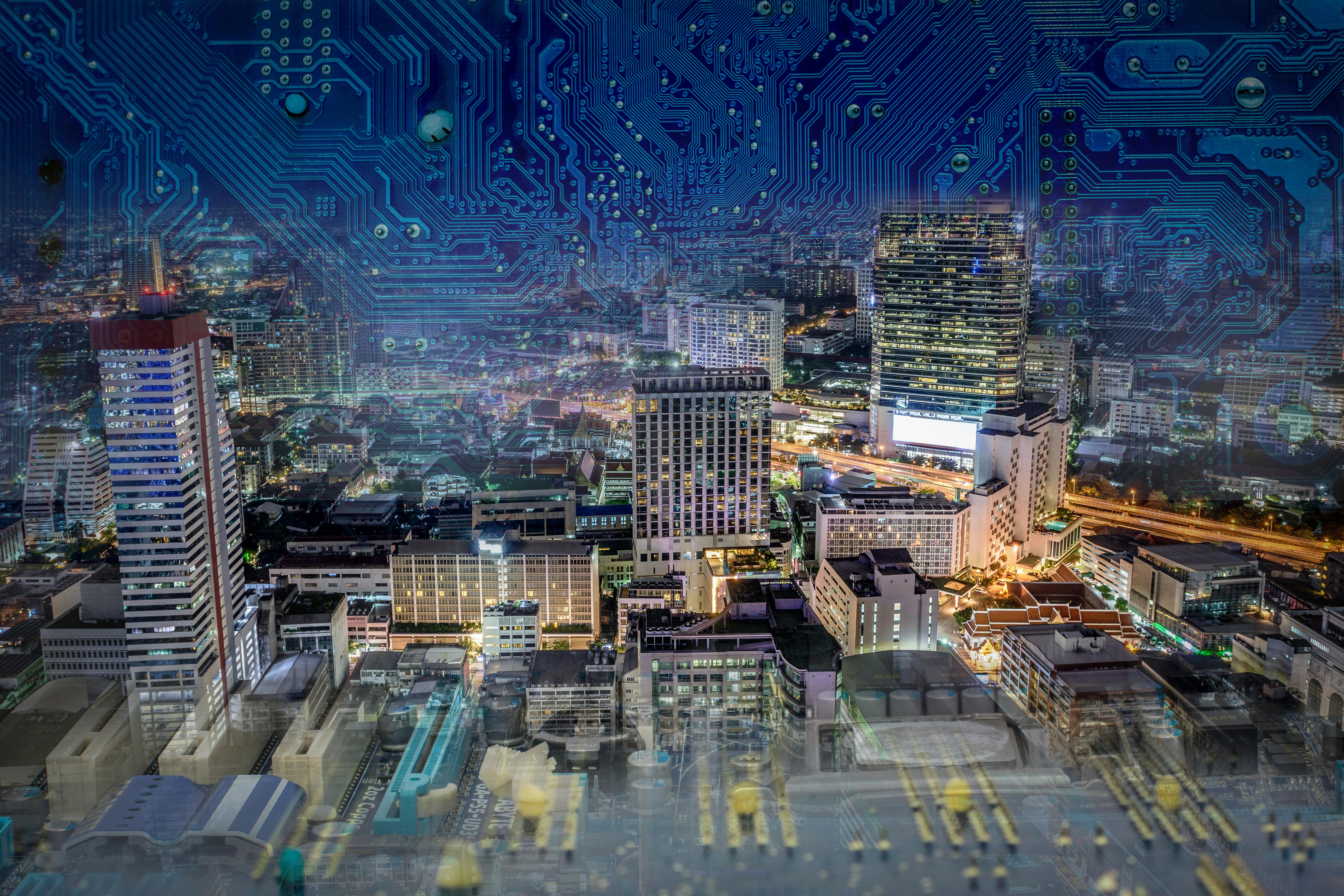 68d2e8cb3d12b774d3042099 Iot Shutterstock