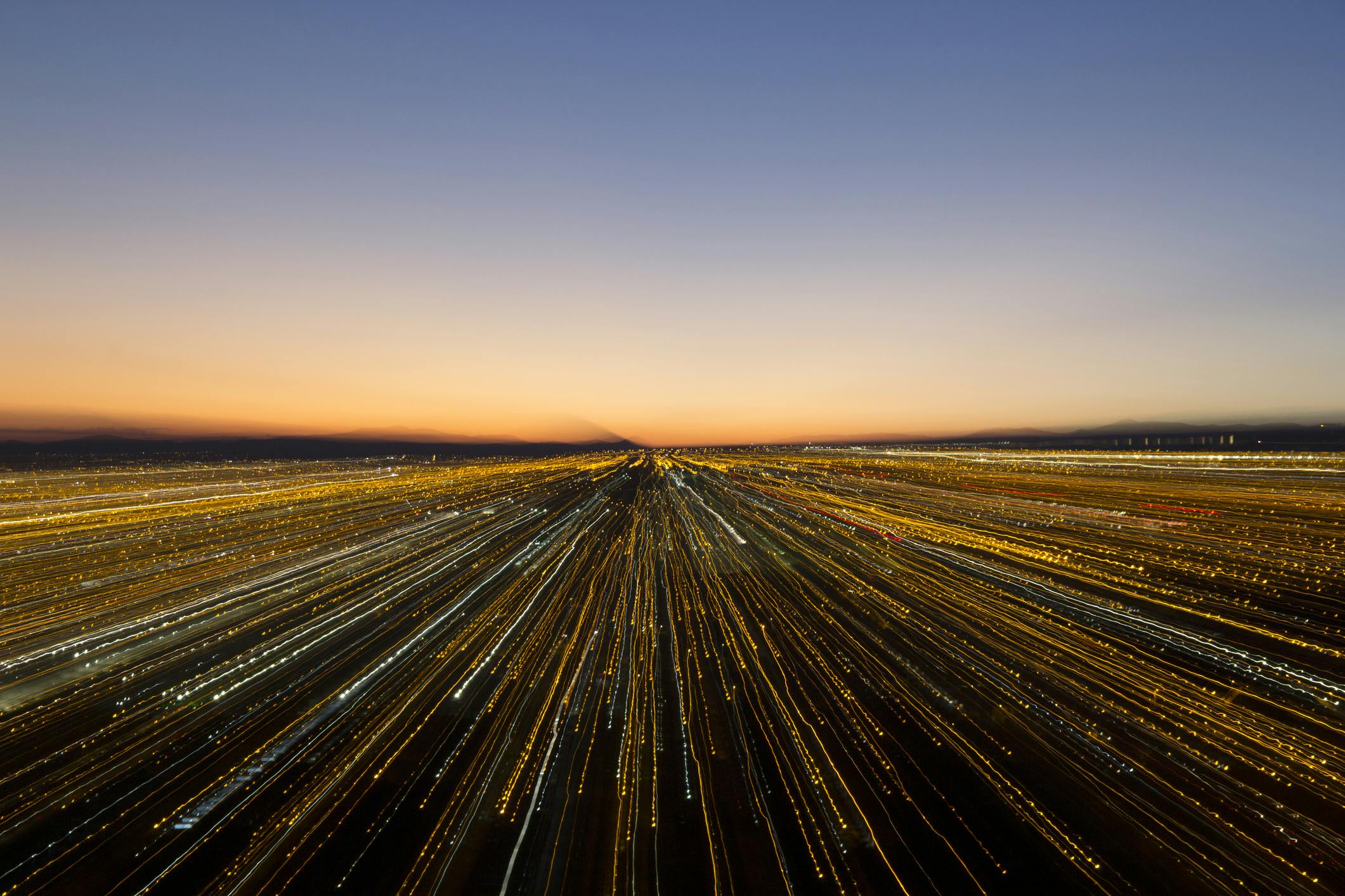 69bf1917264d27666ddbaa63 City Lights Dreamstime