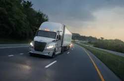 69e128fe2abcbe12bb177f5e Freighliner Daimler 69e128fe2abcbe12bb177f5e Freighliner Daimler