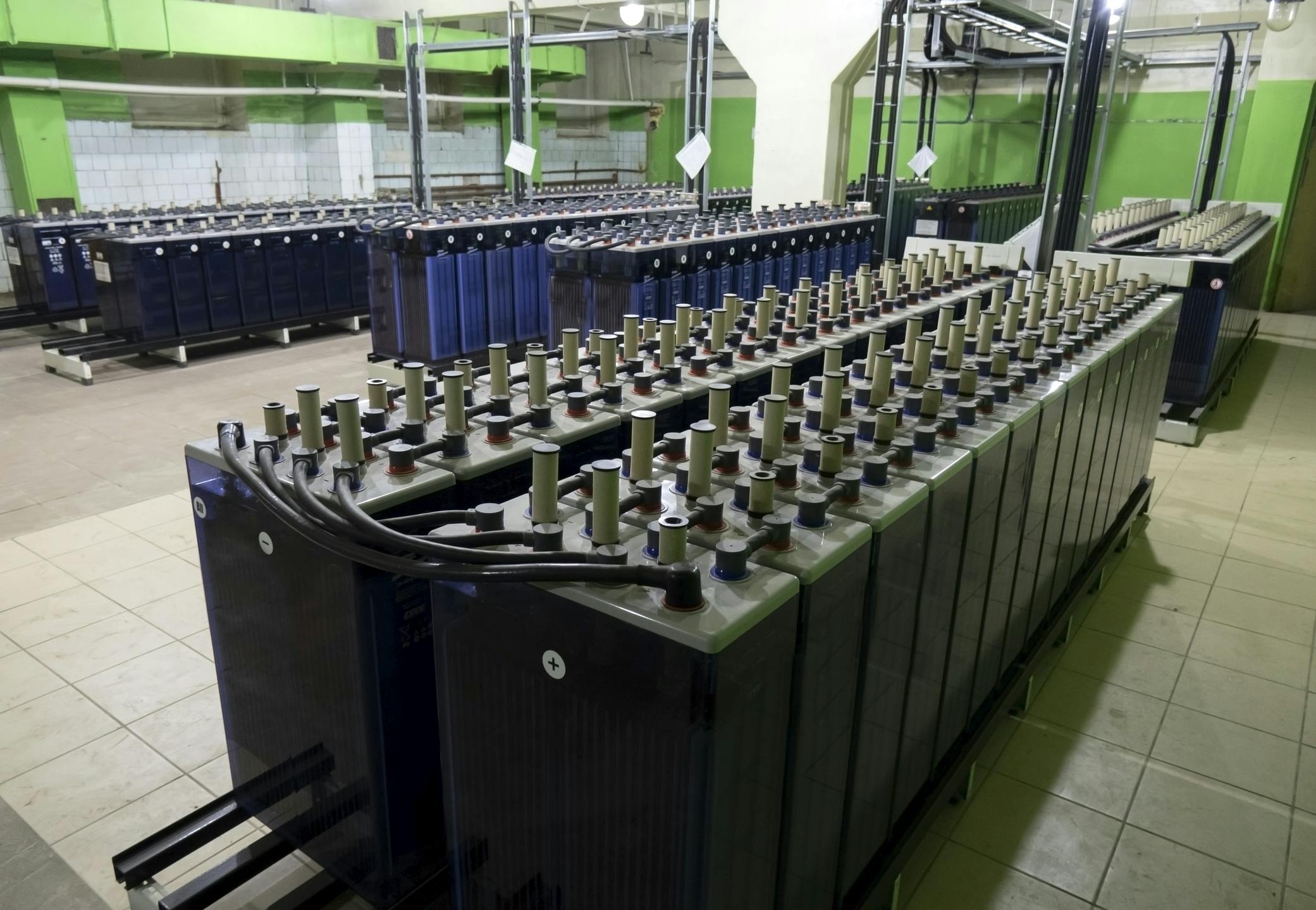 battery_manufacturing_dreamstime