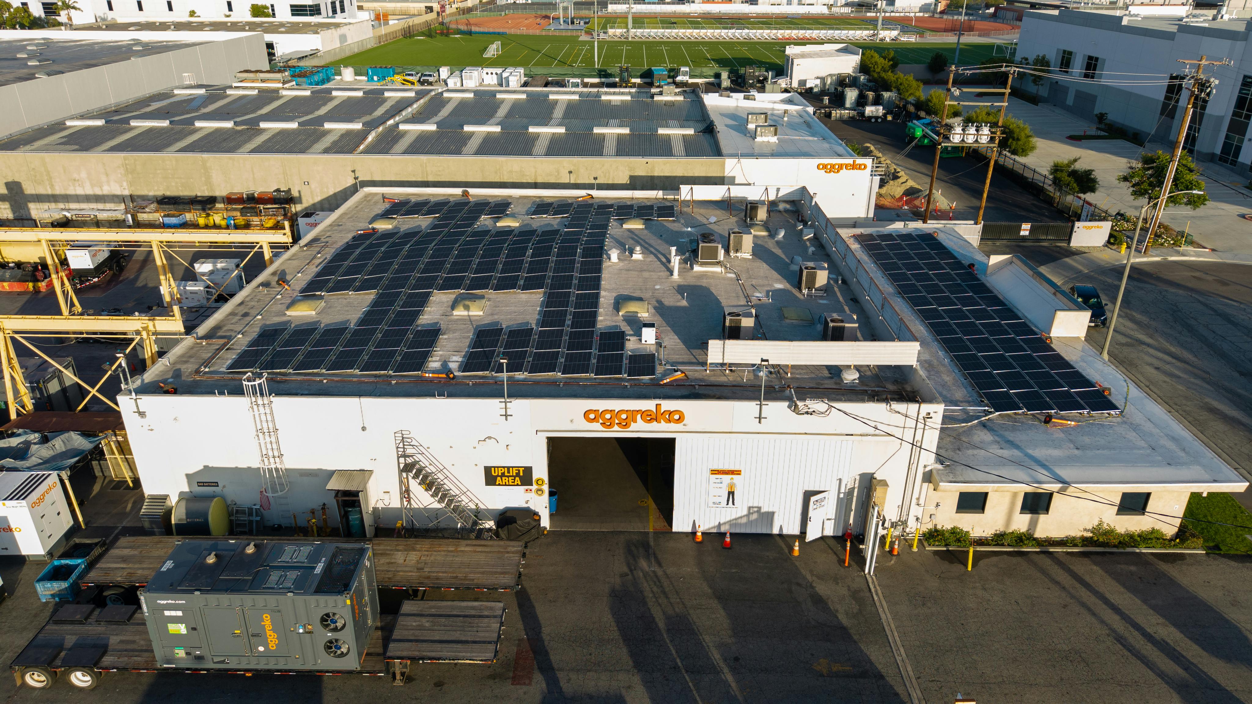 Aggreko's 82 kW on-site solar PV service center in Los Angeles, California.