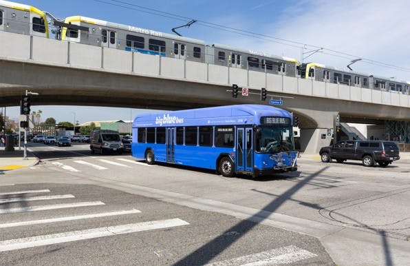 6a957e7e26bffde8fb052e5a Santa Monica Big Blue Bus
